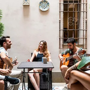 Hostel Carlota Braun, Granada