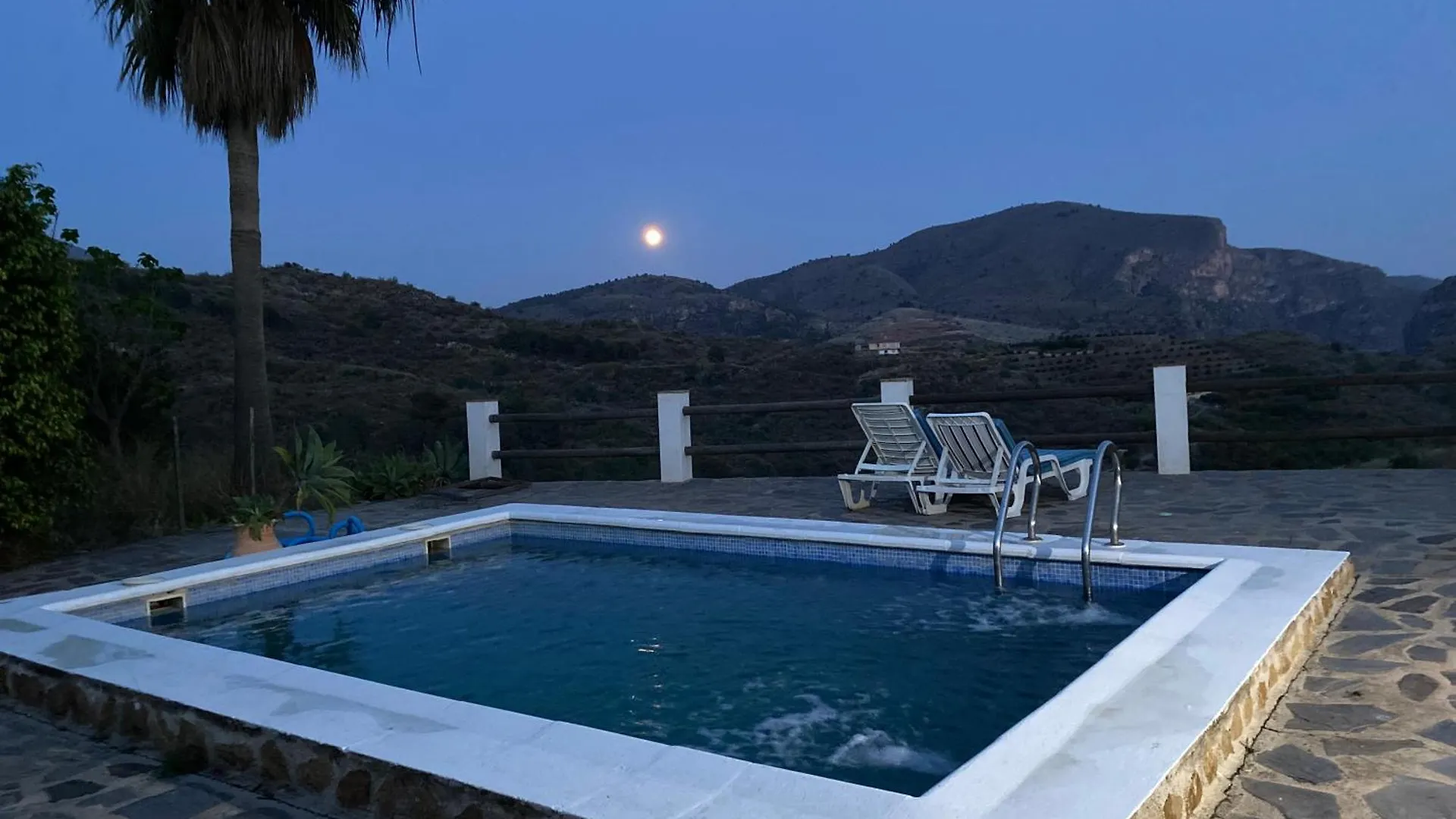 Cortijo Pena Blanca Villa Granada