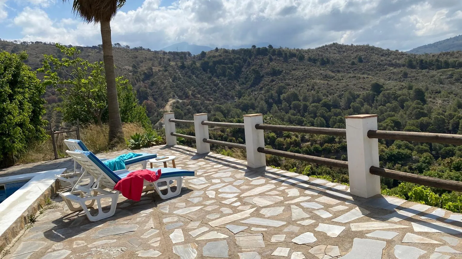 Cortijo Pena Blanca Villa Granada